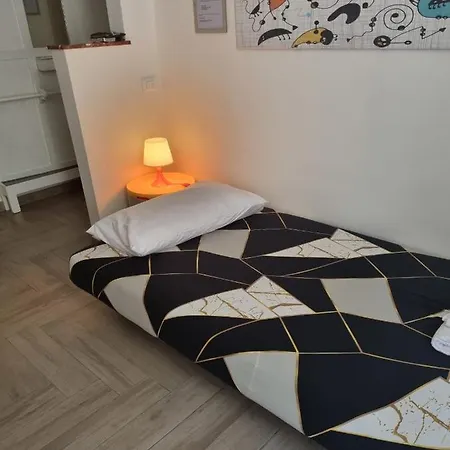 Apartment Fraimari Home